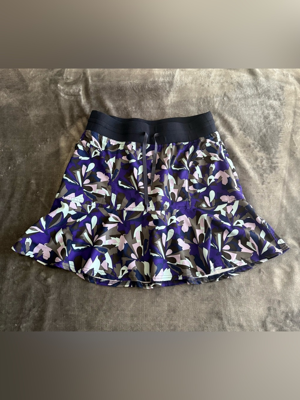 Title Nine Purple Floral Tennis Pickleball Skort Size S Zip Pockets Golf Swing